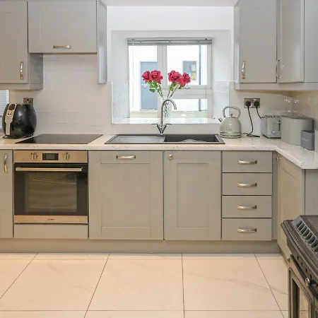 28 Church Street Cahersiveen